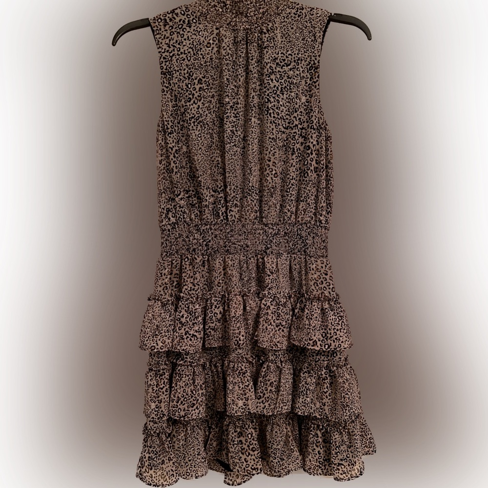1.State cheetah 🐆 print dress